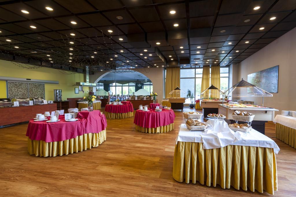 拉登齐温泉度假酒店 - 萨瓦度假酒店 外观 照片